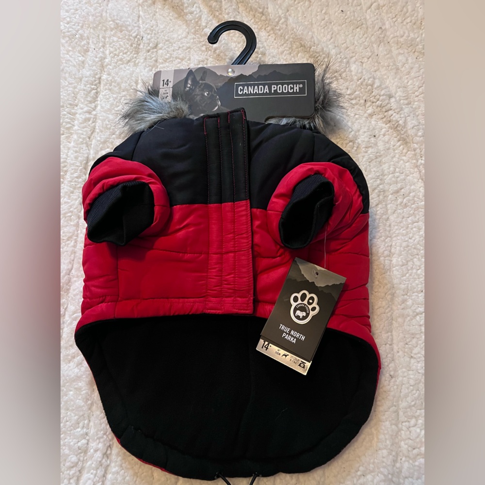 Canada Pooch True North Dog Parka - Picture 2 of 3